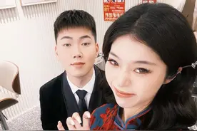 任何一个求婚场景，都没有这个能打动我。@罗哥🚶 #求婚 #恋爱 #情侣 #幸福视频封面