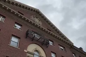 咪子在Harvard的宿舍楼 ，Perkins Hall：建于1893视频封面