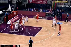 欧洲篮球最强跳跳男球员DJ史蒂文斯！nba体测弹跳力第一人视频封面