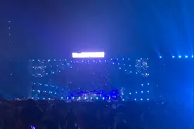 万妮达Vinida说唱太好听啦，杨和苏气场十足#现场版live 来拍VV🫶