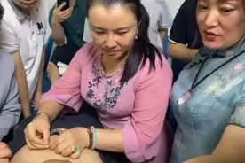 陈红易针八卦针学习现场手把手教学员进针找针感视频封面