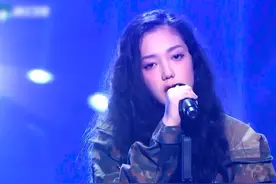 两位烟嗓的封神#音乐现场 ！#希林娜依高 和#梁博 把《男孩》青春里的洒脱与不舍都拿捏住啦！#综艺 #经典视频封面