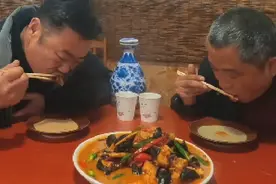 黄焖娃娃鱼（人工养殖娃娃鱼），今亲家拿过来一条娃娃鱼视频封面