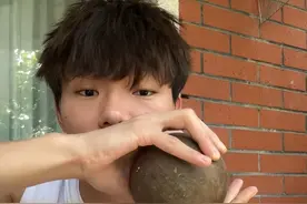 铅球持不住球？练了很久还老掉球？今天为大家整理一个＂傻瓜法持球＂，帮助大家理解进步！#铅球 #体育生 #王一凡视频封面