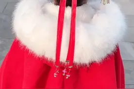 姊妹们，买了汉服马面裙答应我一定要给女儿这样扎太好看，麻麻们看到追着要链接！#新年发饰 #古风发型 #女宝春节发型推荐 #儿童汉服发型扎法 #过年就要美美哒 @抖音短视频 @DOU+小助手