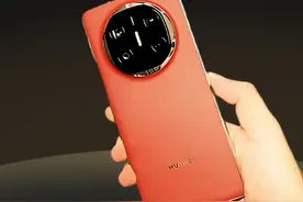 华为Mate X6典藏版开箱华为Mate品牌盛典，带来史上最强大的Mate视频封面