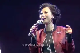 60 70后最苦累，年轻时候没少受罪，吃的没有一点油水，过年才能闻到肉味车贷和房贷身上背，养完父母把儿孙陪，操劳半生尽辛酸泪，却没为自己活一回…#歌词句句入心 #叶倩文视频封面