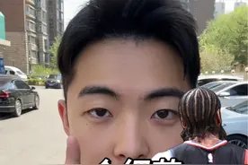一个细节让我开始心疼哈登 快船独行侠比赛最后时刻，哈登的努力让人心疼！#快船vs独行侠 #哈登 #独行侠战胜快船视频封面