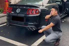 超跑见了也得闭缸的肌肉车！ family之车谢尔比GT500的机增咆哮！ #抖音汽车 #谢尔比gt500 #肌肉车 #福特野马视频封面