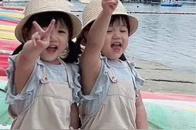 好消息是带她俩出去玩了，坏消息是…..#大小Q #荷兰版美素佳儿 #荷美白金 #双料优配肚肚倍健视频封面