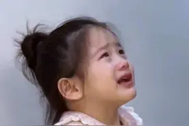 女儿撒娇爸爸完全没有抵抗力啊#日常哄娃视频封面