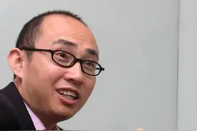 潘石屹说，《平凡的世界》他读了七遍，并把它送给了自己的弟弟。 #路遥 #平凡的世界 #人生路遥 #潘石屹视频封面