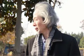 抖音赚钱门道多 有时间好好研究抖音里是怎么赚钱的，别瞎浪费时间。别人的事跟你过好生活没啥关系#抖音创业 #抖音运营 #抖音 #赚钱 #新手做抖音视频封面