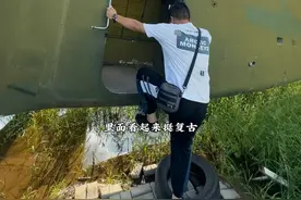 在周口的漫野地里竟然发现了两架飞机✈️ ！#周口探险  #周口户外 #周口神秘去处 #来自周口的魔幻力量 #周口视频封面