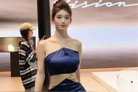 车展车模哪家强？ #2024北京车展 #车模小姐姐视频封面