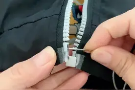 衣服拉链坏了教你一招解决#针线活儿 #针线小妙招视频封面