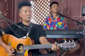 不想故作潇洒，只想活得珍惜，愿你我都能忠于自己。#吉他弹唱 #高胜美 #潇洒的走 #怀旧经典 #一代人的青春视频封面