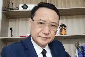 马云先生评价人工智能，“无人驾驶汽车”投放市场的现象。视频封面