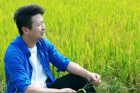 我爱我的小山村。#民歌#张映龙#爱音乐爱生活 #农村生活视频封面