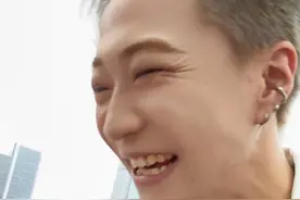 现在立刻马上交出你买过最离谱的东西！#网购需谨慎 #理性消费视频封面