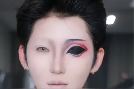画个妆眼睛扯松了三圈 第五人格红蝶十三娘cos妆教花絮纱布眼妆#第五人格 #红蝶十三娘 #红蝶 #cos妆 #郑朕朕视频封面