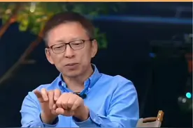 好小众的减肥赛道，互联网大佬张朝阳真的为咱打开了一道减肥的新大门。#张朝阳用物理公式教人减肥视频封面