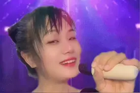 《友谊之光》人生于世上有几多知己，多少友谊能长存，今日别离共你双双两握手，友谊常在你我心裏#热门音乐🔥 #粤语歌 #百听不厌  #忘忧草连姐 #忘忧草视频封面
