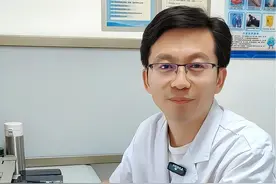#我要上热门话题 #医学科普 瑞舒伐他汀的降脂效果比阿托伐他汀更强，瑞舒伐他汀5~10 mg即可有效降低血脂，而阿托伐他汀需要10~20 mg才能达到相同效果视频封面