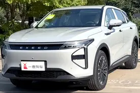 星途瑶光C-DM电四驱，20万的车，敢对标40万？看看怎么个事！#星途汽车 #瑶光cdm