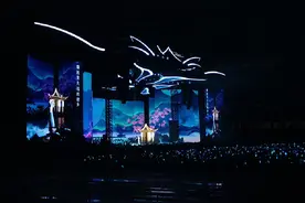 许嵩太原演唱会庐州月+燕归巢#许嵩太原演唱会视频封面
