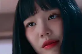 “长得太美是什么感觉”#李侑菲视频封面