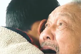 他们就在不断奔波的路上度过了一生…#苦难 #爷爷 #心酸视频封面