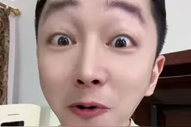 女人在家悄悄这样的学男人，真是舒服凉爽，坦荡荡啊#女人的快乐 #白伙食脱口秀视频封面