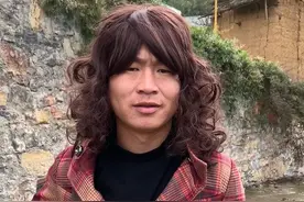 马上就过年了你们好久回家过年#一人分饰多角 #看一遍笑一遍 #农村搞笑段子视频封面