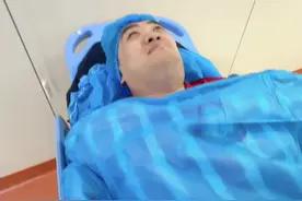 进手术室了，因为晨晨是重度自闭症还并发癫痫，怕给他打针或是手术之前他不会配合，再出现什么意料之外的事，所以每次手术之前都得我或是爸爸跟着进去一个人，每次看着晨晨在我面前“睡着”，当妈的我，这个心都无比的难受，钻心的疼，真的是看不得这一幕，对于正常人来说，这只是一个镶牙，没有什么大不了的，但是对于晨晨来说这就是一次大手术，就是一次历劫#自闭症 #星宝晨晨视频封面