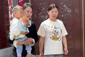 姑姑疼侄子侄女是本性，爱你们不需要理由，血脉相通，姓氏相同，没有理由，只因为我和你们爸爸同住过天下最贵的房子@DOU+小助手 @DOU+上热门 @抖音短视频 #血脉相连的亲人 #姑侄视频封面