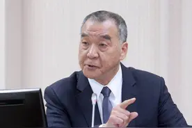 大陆攻台，台军能抵挡多久？邱国正狂妄回应，还称不指望美军援助图片