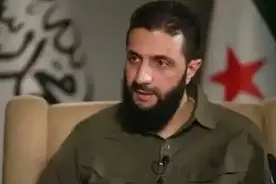 夺权成功后，叙反对派调转枪口，土耳其将军坠机身亡，事情不简单图片