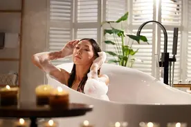 洗完澡后，女人最喜欢被“抚摸”的四个绝妙之处？图片