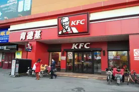中国市场相爱相杀30年，肯德基遇上麦当劳，谁才是快餐界一哥？图片
