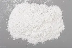 生石灰放房间里吸潮对人体有害吗图片