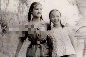 老战友回忆女兵时期的刘晓庆：特会来事领导都喜欢，像“大姐大”图片