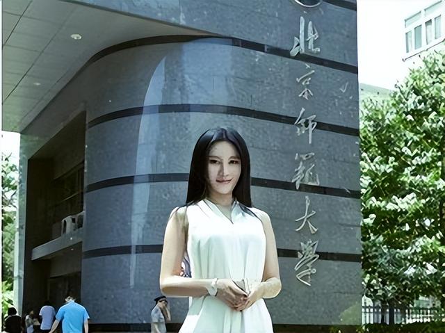 从陕北放羊娃到被贴标签，她因身材被记住十年，也被困了十年