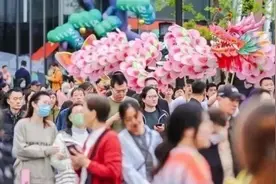 “五一”假期，人从众“总攻”徐汇！“光”耀之处，人气爆棚图片