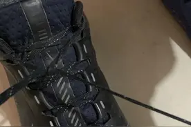 外出旅行必须掌握的不会松开的系鞋带方式图片