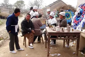 农村老人去世后，丧事是怎样办理的？图片
