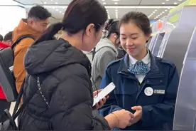 “青岛地铁，我怕了”追踪|他如何用一个表情“解锁”地铁“隐藏服务”图片