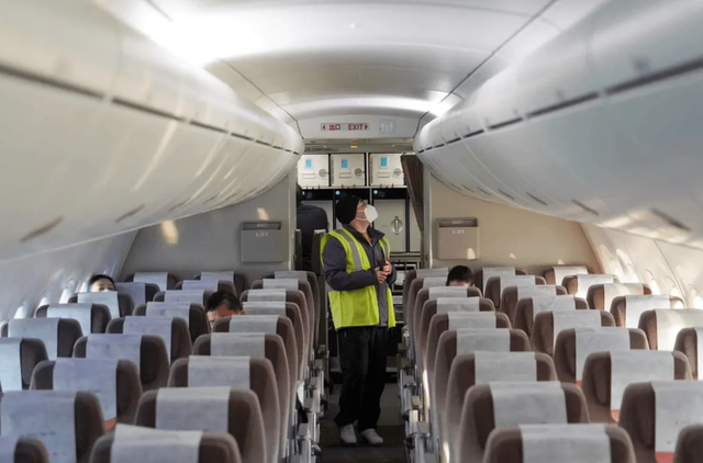 刚坐完C919，实话实说：与波音737的差距，根本不是你想的那样