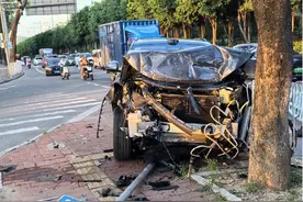 问界M7事故车主起诉华为：因华为背书及余承东“遥遥领先”宣传才购买！要求赛力斯退一赔三，华为赔礼道歉图片