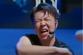 全程睁不开眼，表情狰狞，杜海涛把“唱跳”玩出新花样图片